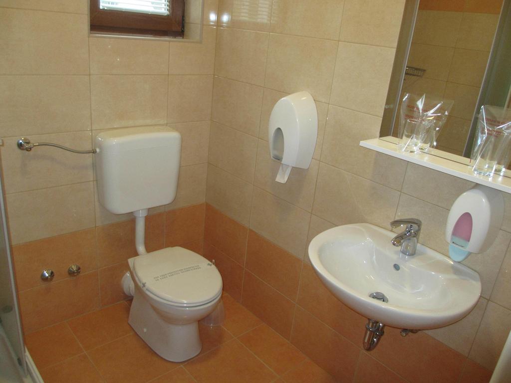 Apartments Manjan Krasno Polje Szoba fotó